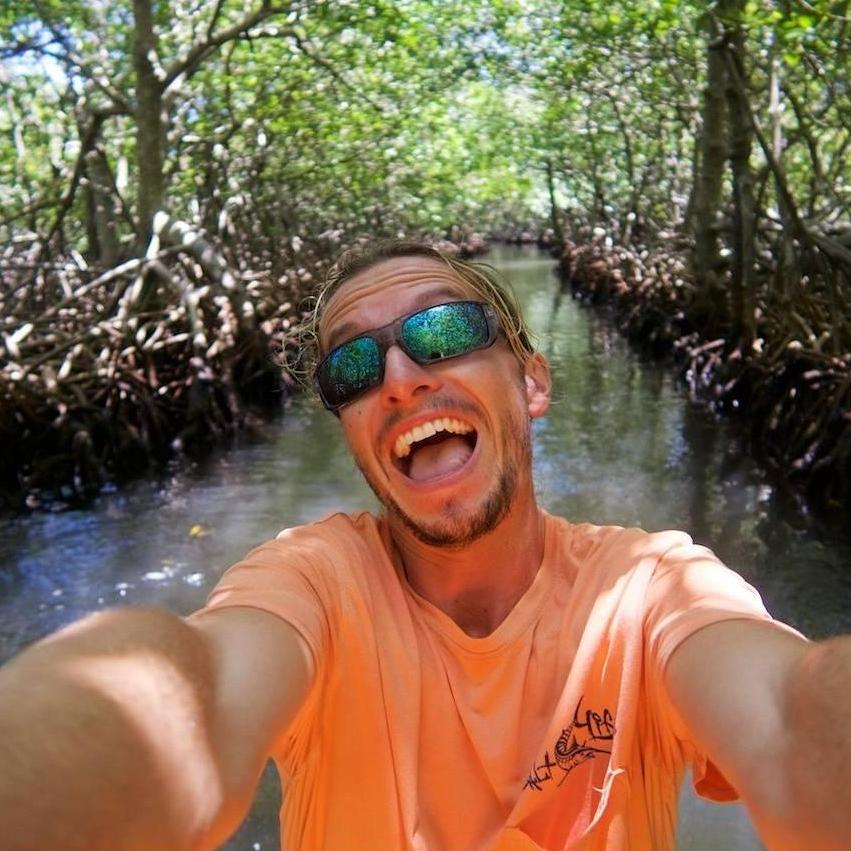 Having a blast on the mangroves in Roatan!