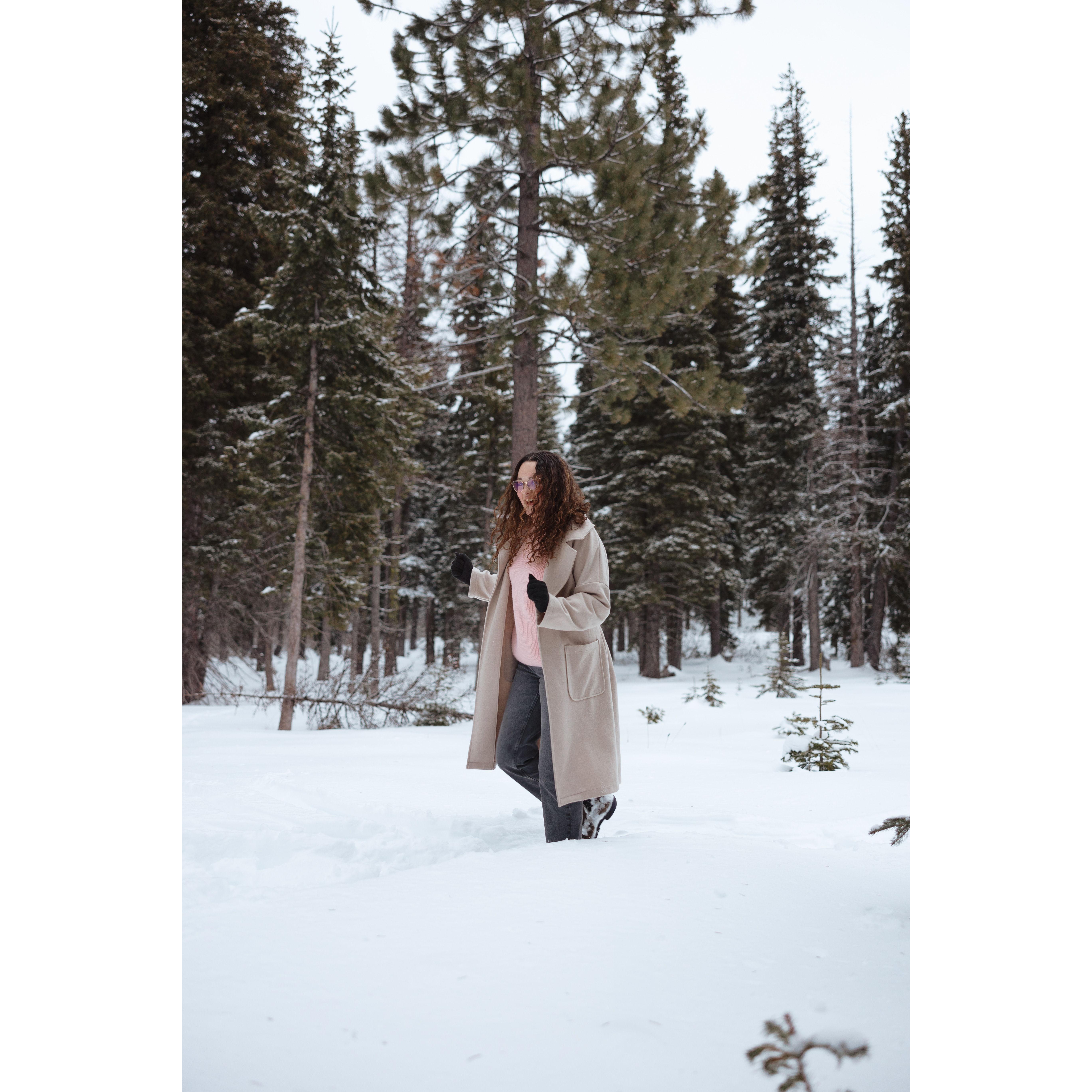 Lorelei walking to Luke's proposal spot