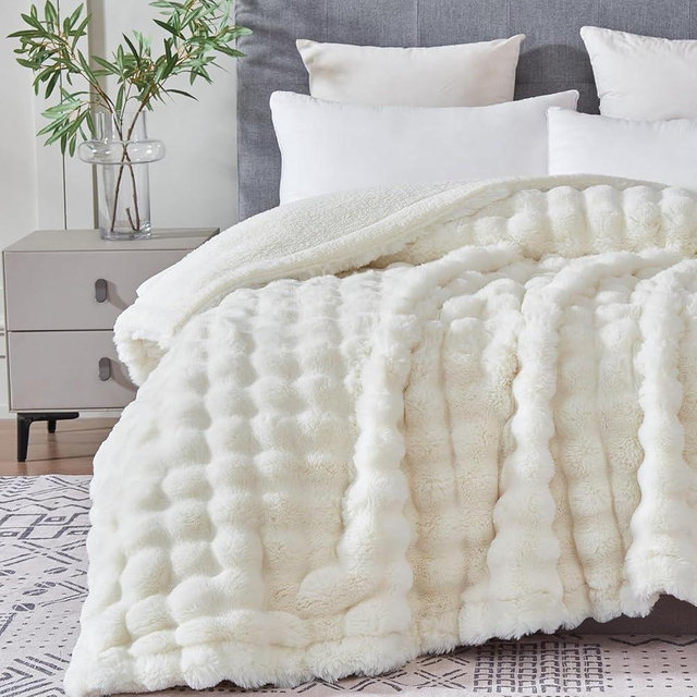 Serenhom 60x80 Inches Ultra-Soft Fuzzy Faux Fur Plush Twin Size Blanket - Thick, Warm Sherpa for Couch, Sofa, Bedroom, Camping - Decorative Blanket for Cozy Warmth, Bubble Ivory White