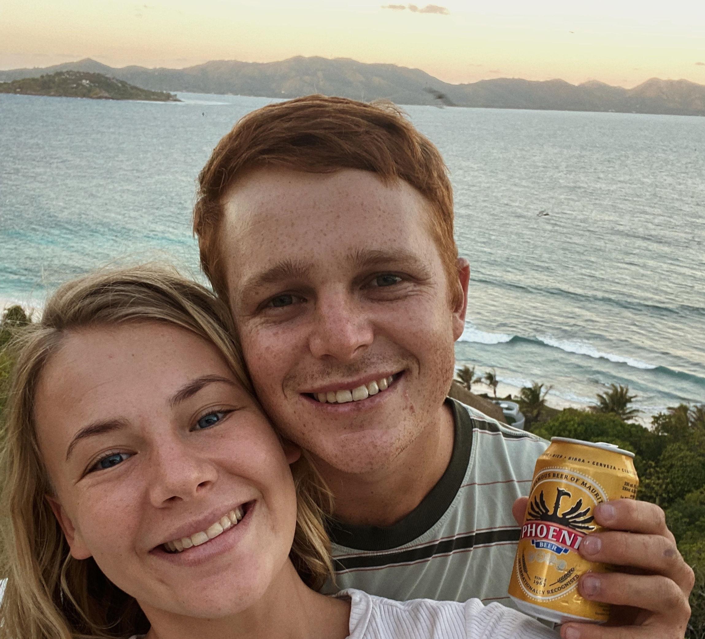 The Wedding Website of Robyn Wybrow and Clem Murray