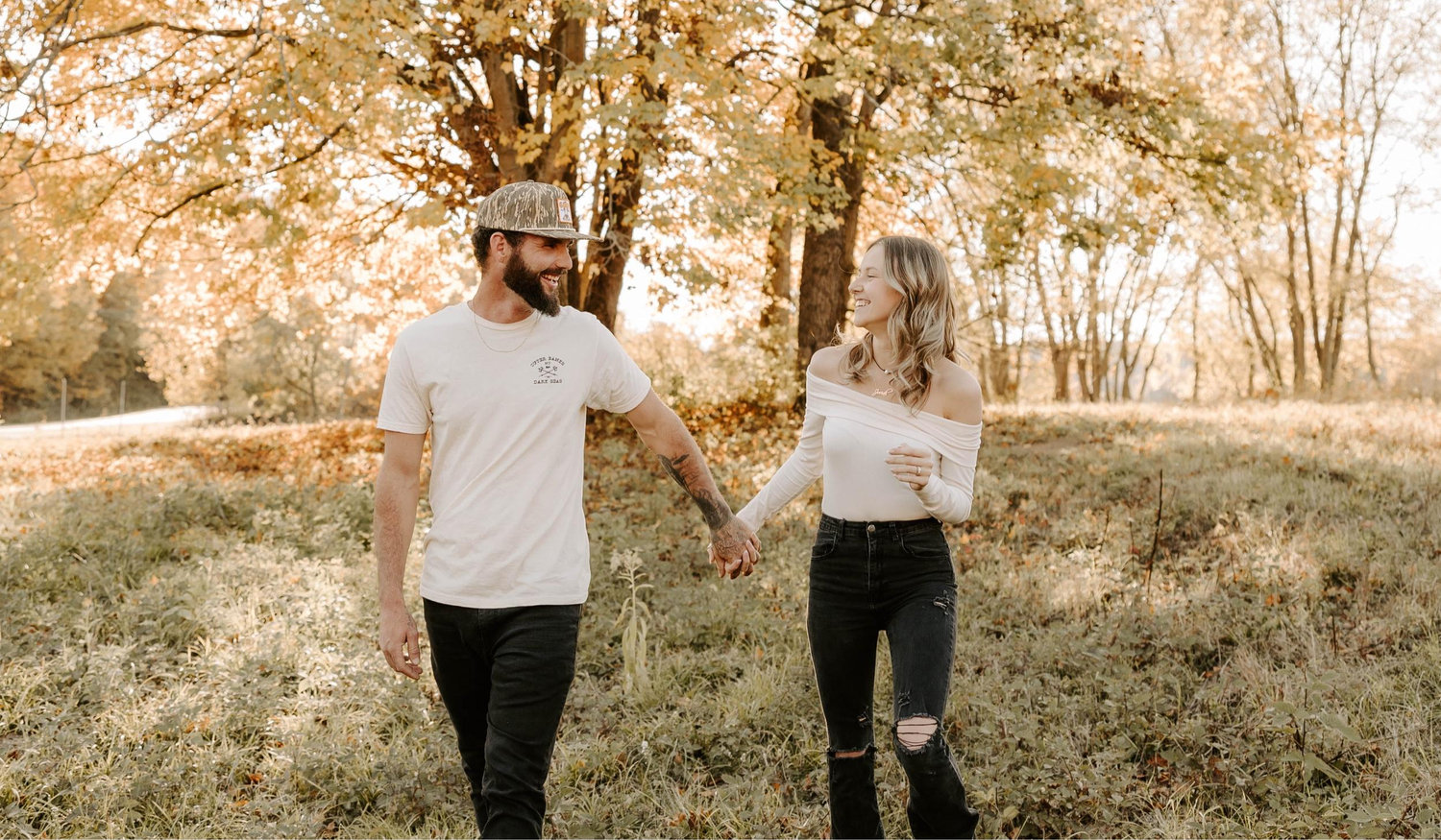 The Wedding Website of Isabelle Hannahs and Josiah Buzzard