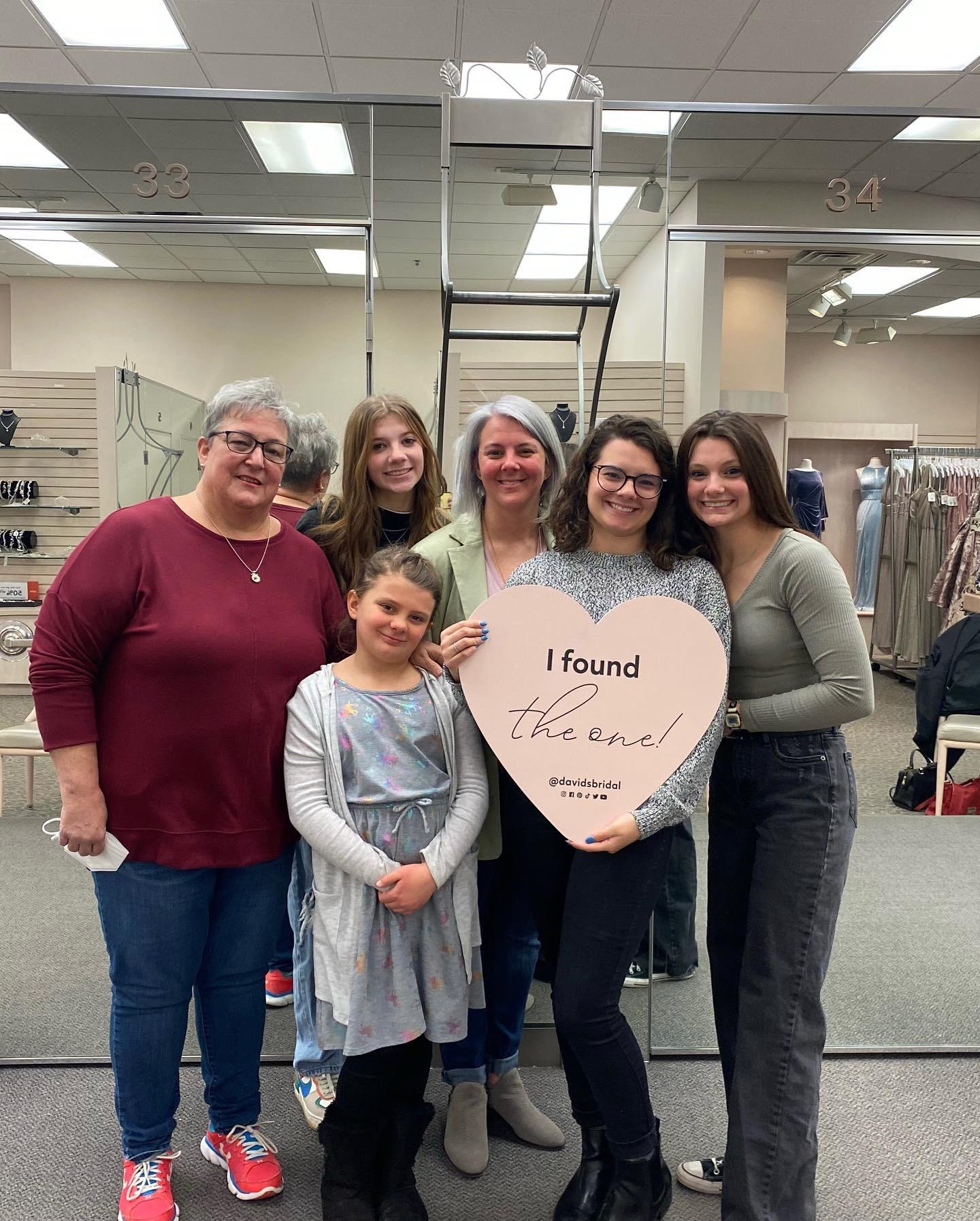 Successful dress shopping trip!! 2022