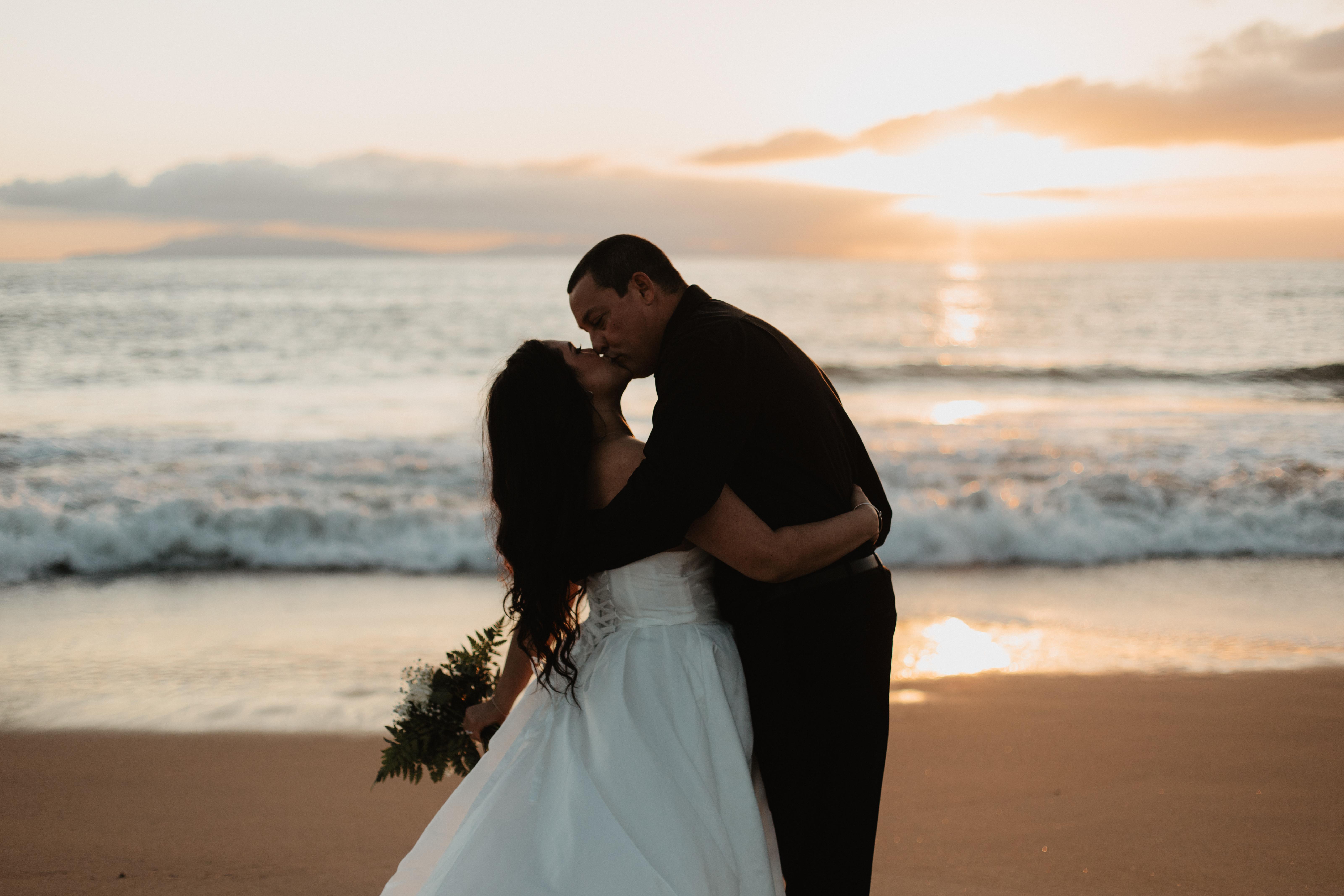 The Wedding Website of Kristiani Marie Humphries and Kyle Van De Veer