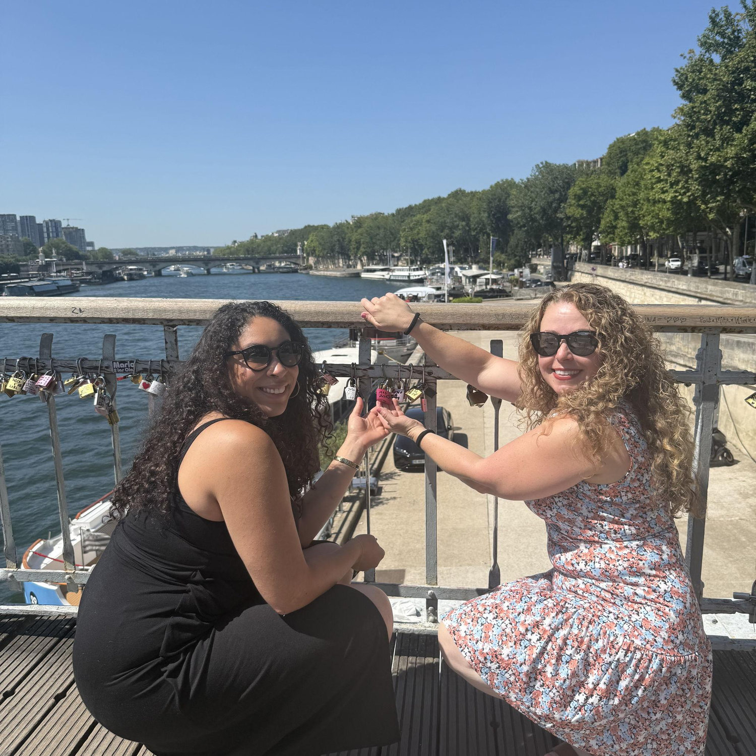 love lock bridge in Paris