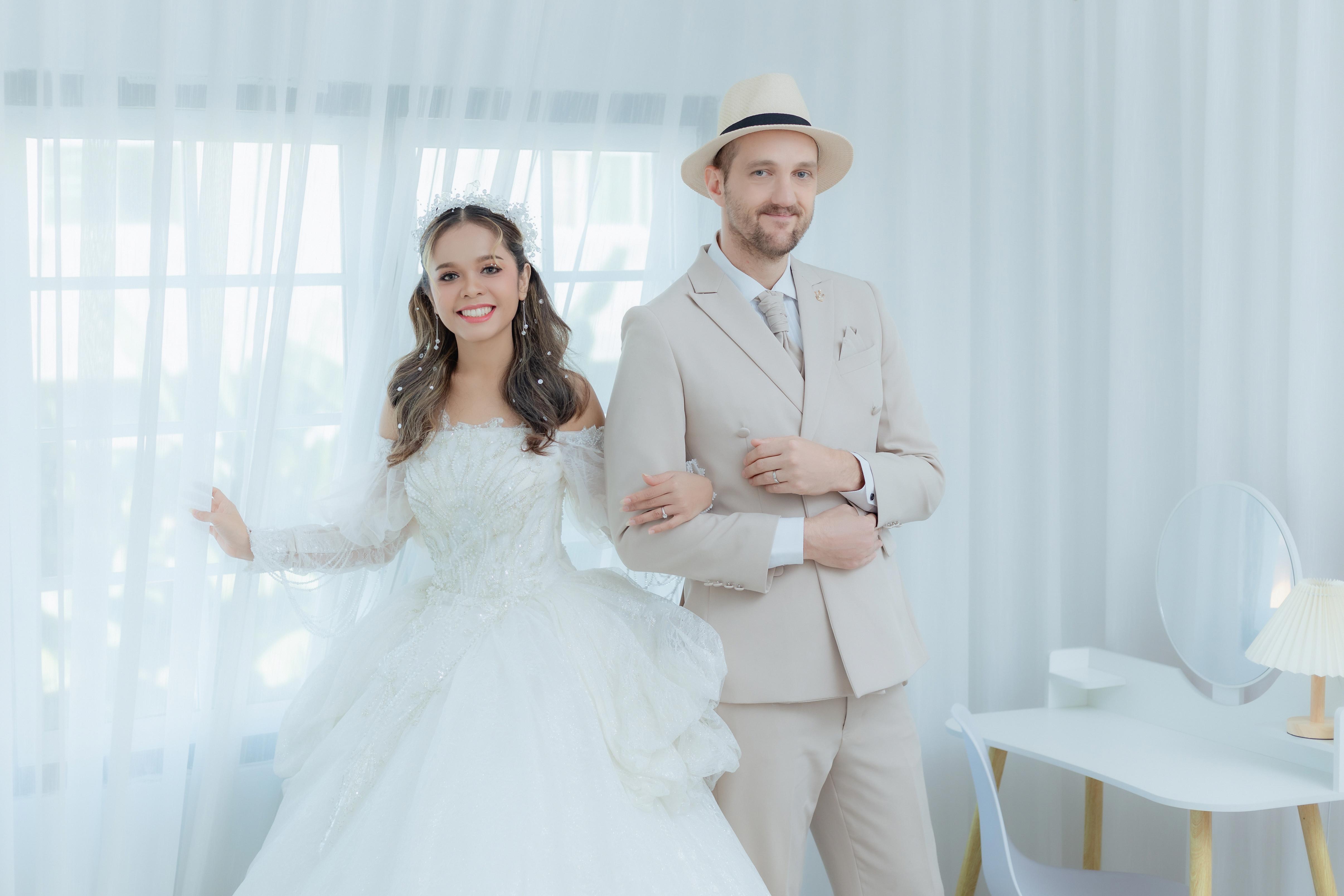 The Wedding Website of Jonathan Few and Tiara Balqis