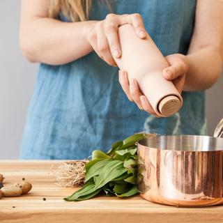 Salt & Pepper Bottle Grinder Set