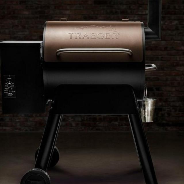 Traeger Pro Series 22 Pellet Grill (Gen 1) - Bronze