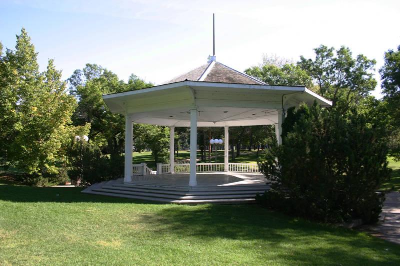 The Wedding Website of Meghan Grad and Isaac Andres