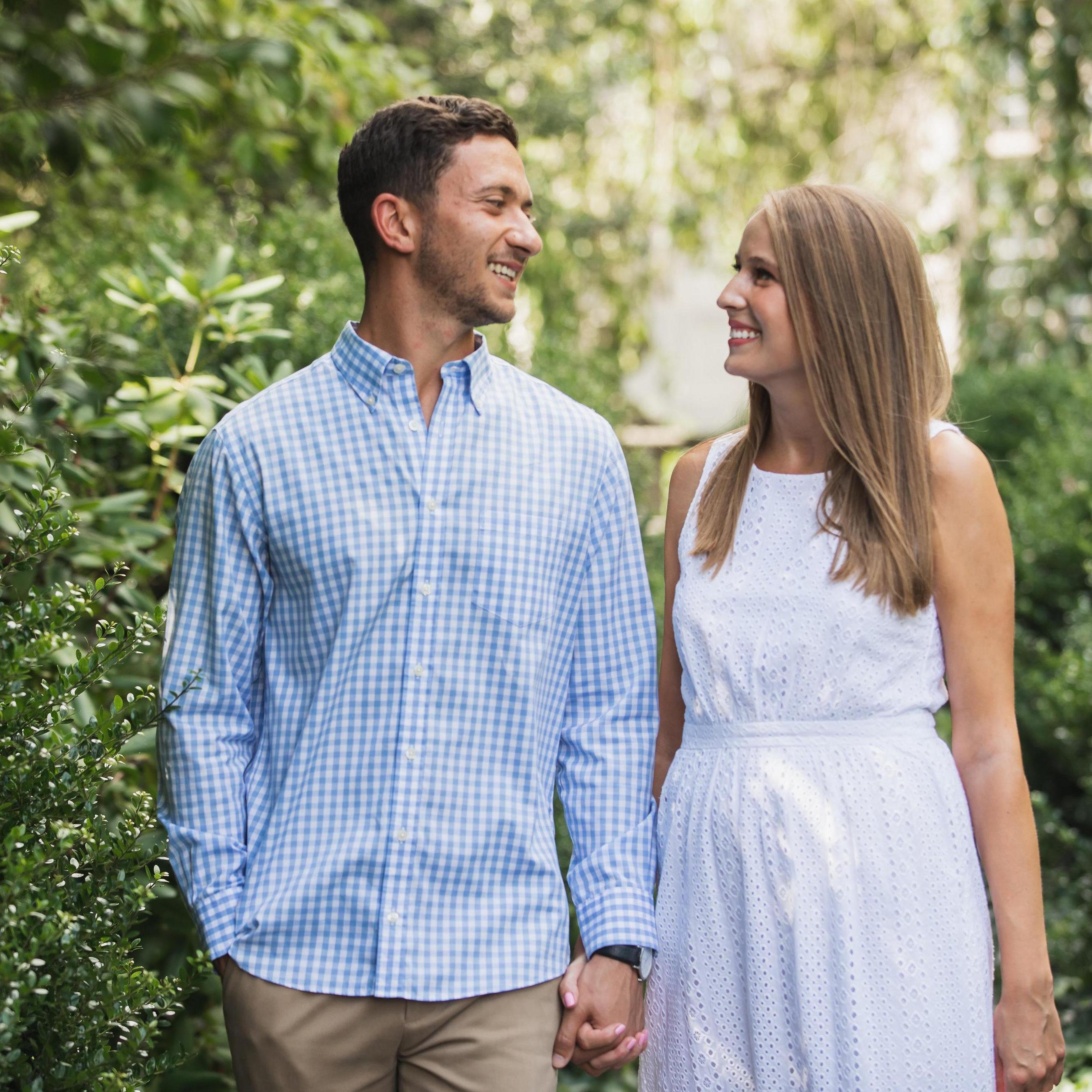 Engagement photos at Planting Fields - August 2020