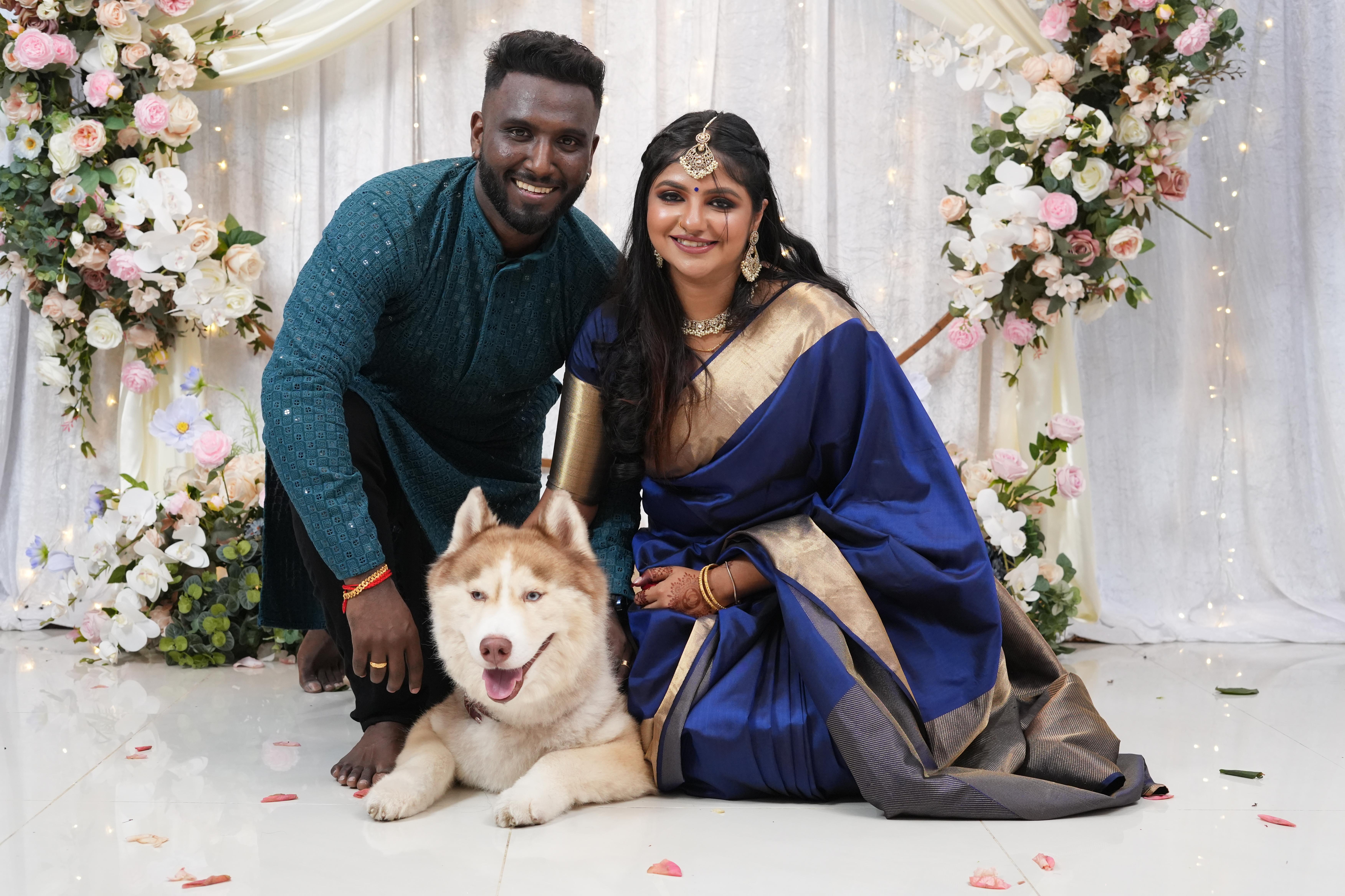 The Wedding Website of Dhaveena Manoharan and Prasanth Ravi Mannan