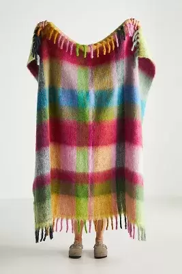 Cozy Cocoon Fringed Throw
