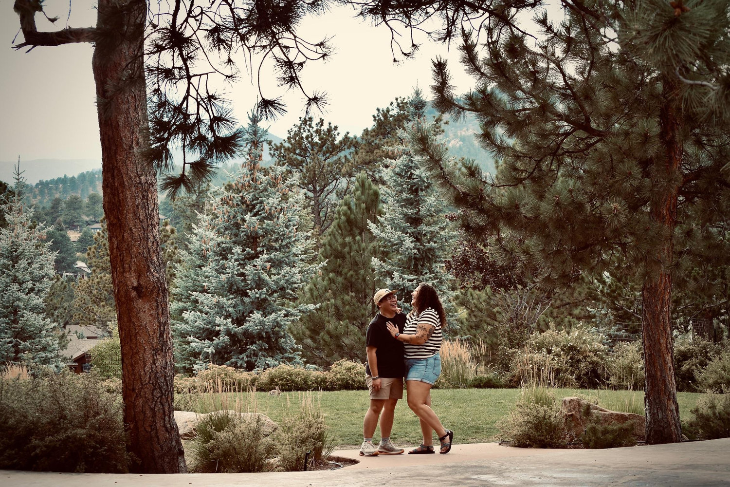The Wedding Website of Caela Motley and McSteven Oallares