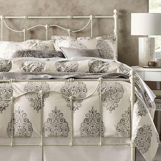 Gray Asher Medallion Organic Cotton Duvet Cover, King/Cal. King