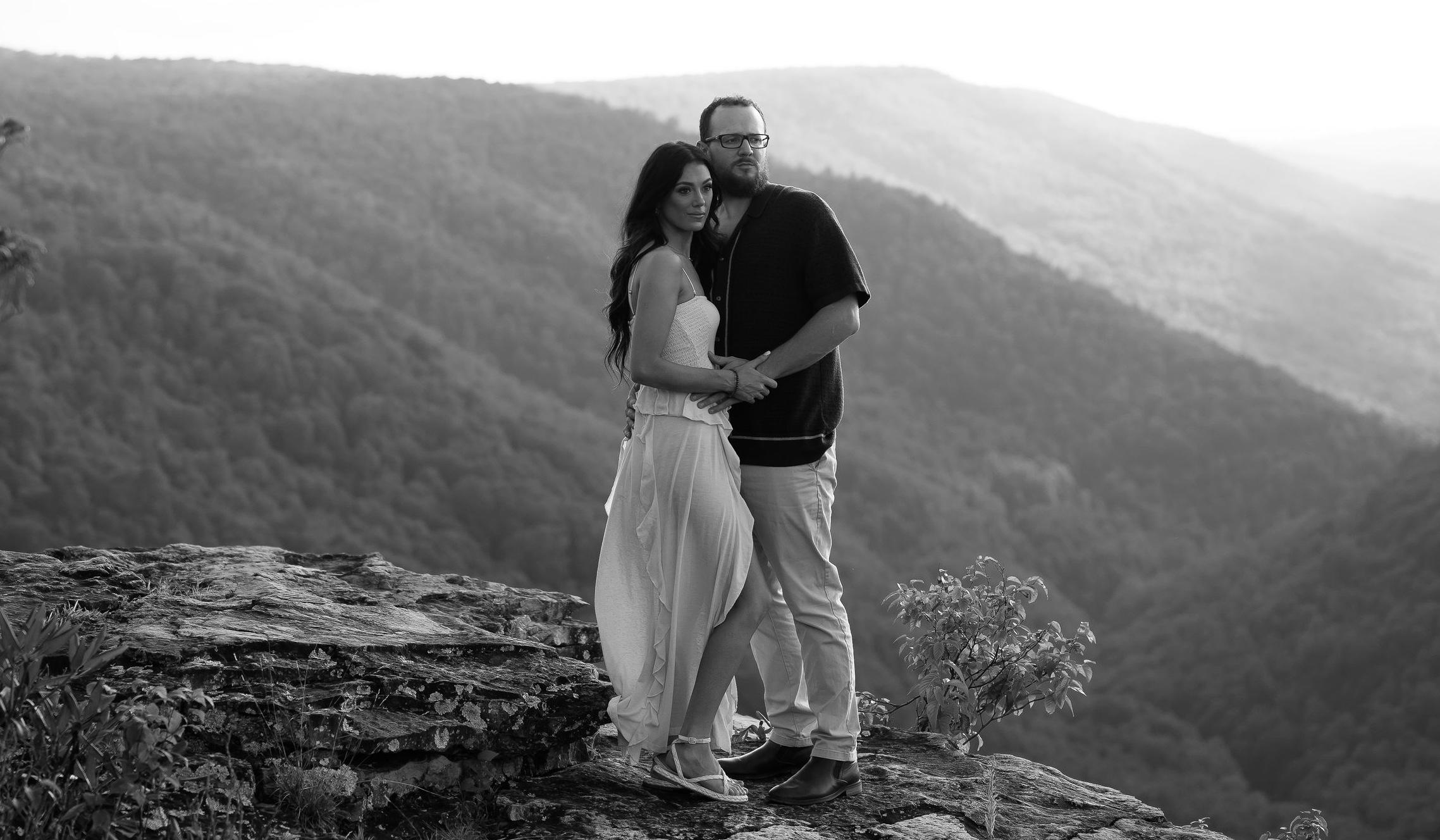 The Wedding Website of Mallarie Thomas and Derek Hickle