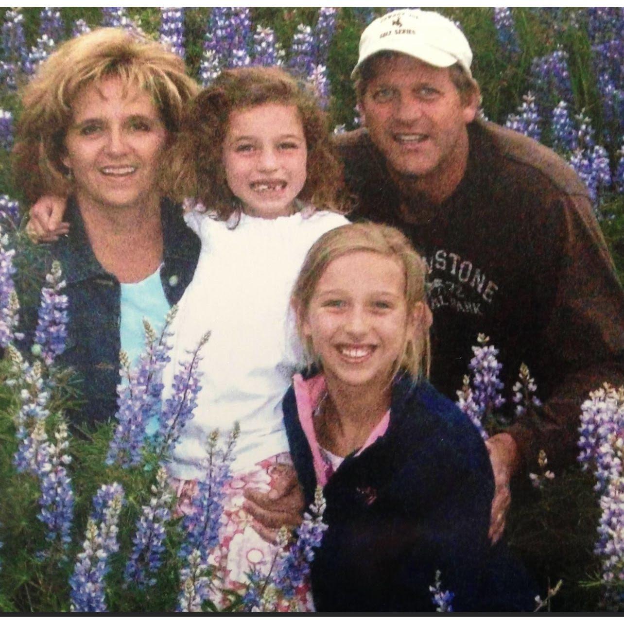 The quintessential Texas Bluebonnet family photo!