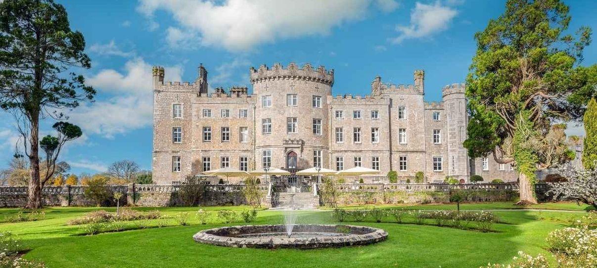 The Wedding Website of Molly Parkes and Buddy King