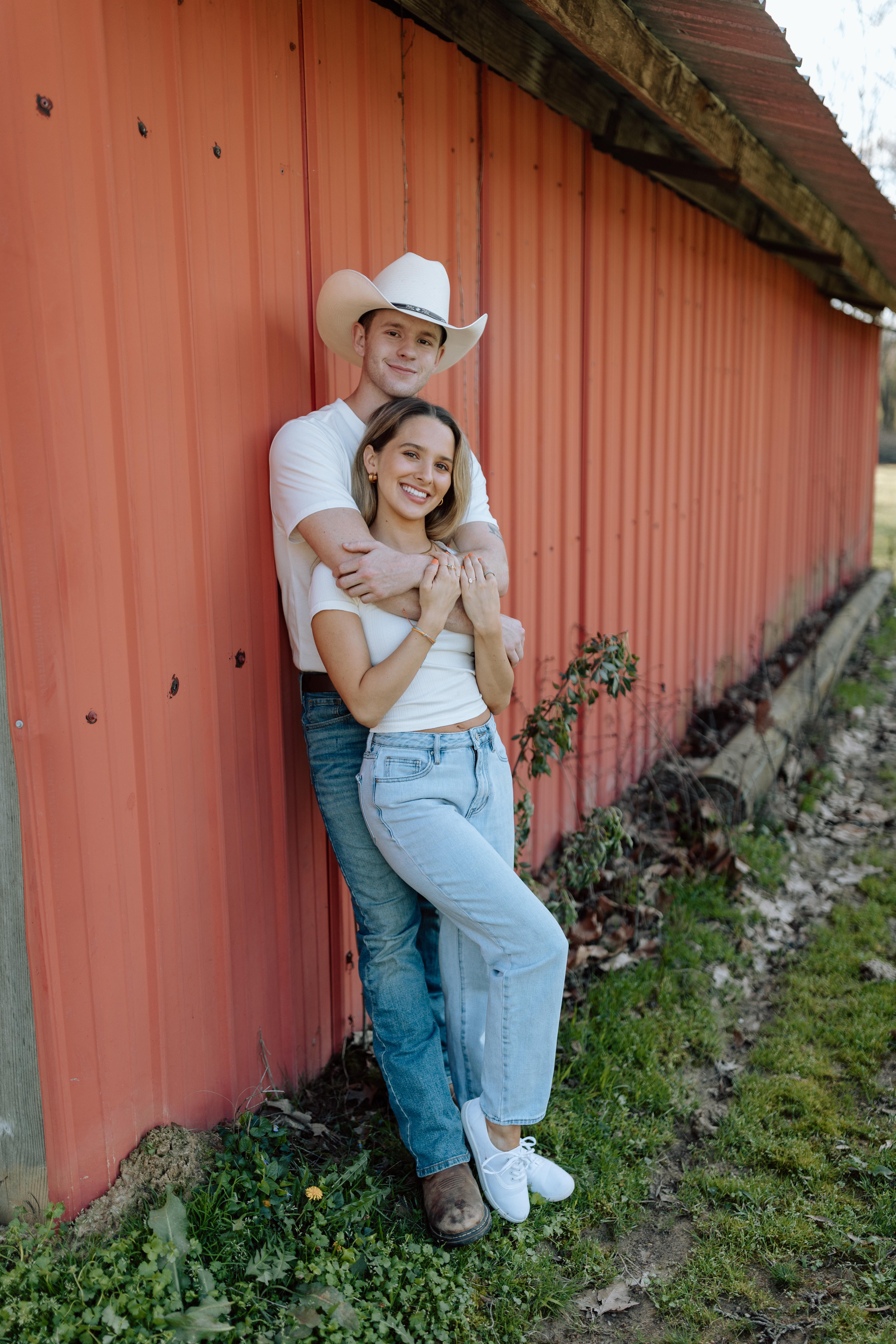 The Wedding Website of Tara Evans and Hayden Farnam