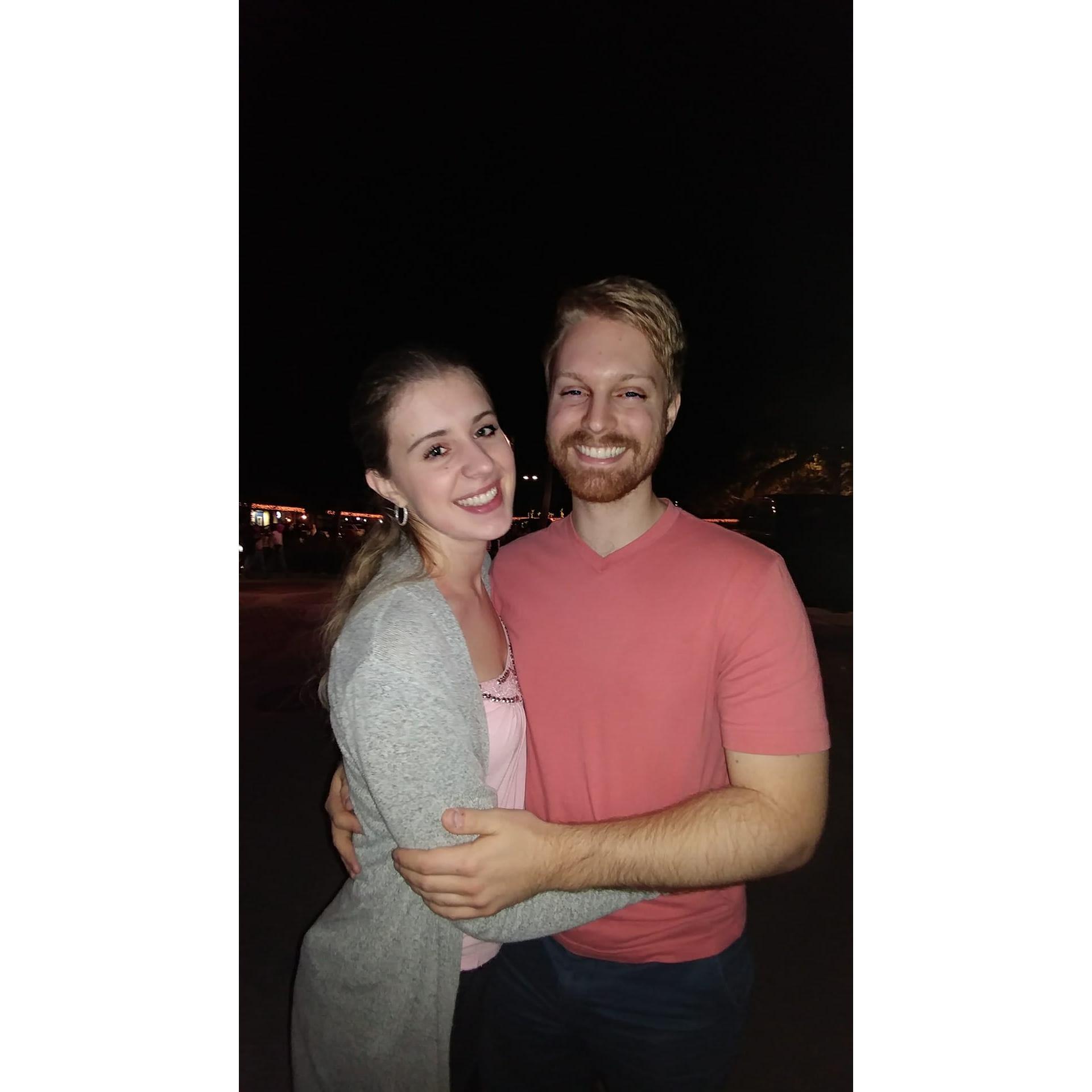 Warm December nights in Siesta Key Village
2017