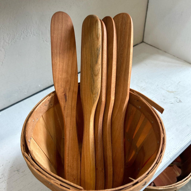 Cherry peanut butter spreader