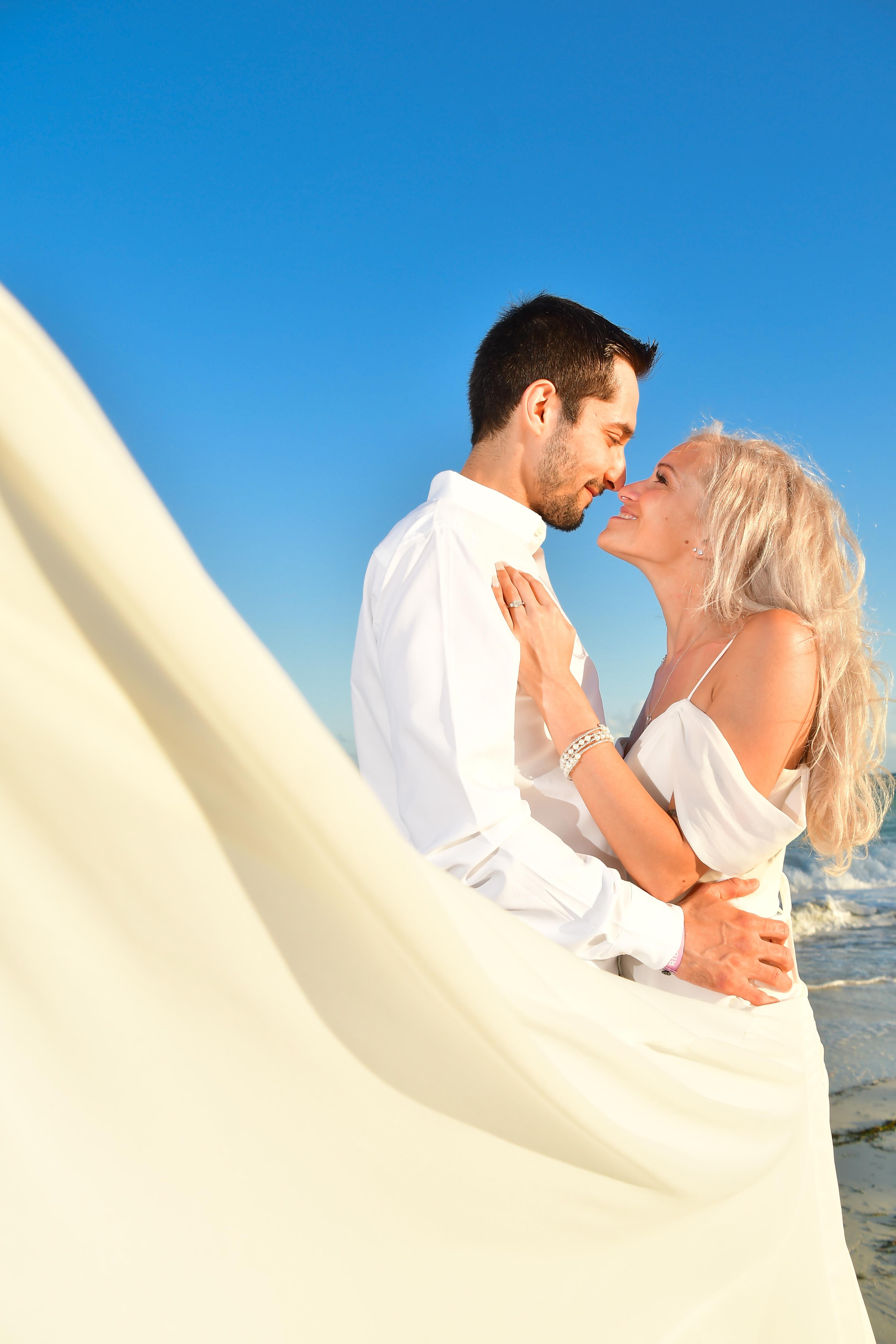 The Wedding Website of Danielle DiVirgilio and Amir Ismailov