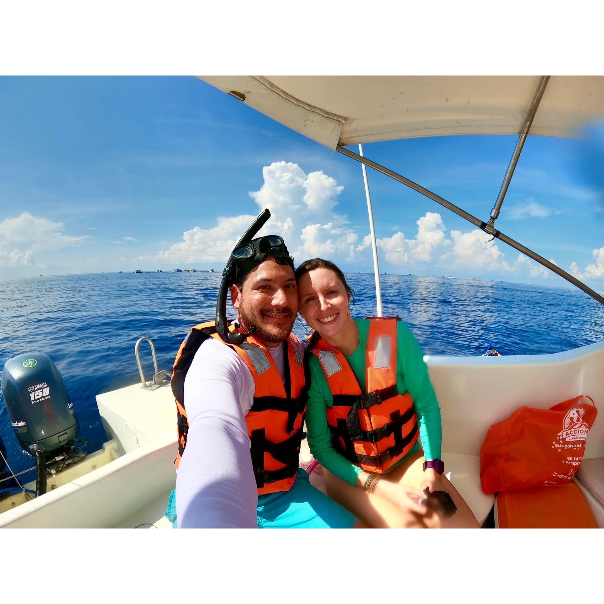 Post swimming with whale sharks 2022