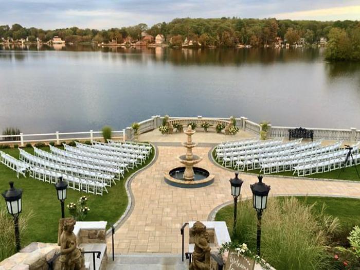 The Wedding Website of Tracy Farias and Robert Hunter III