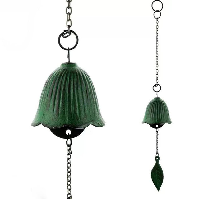 Oavand Japanese Traditional Lucky Small Wind Chimes for Outside, Iwachu Cast Iron Bless Temple Wind Bell Memorial and Sympathy Leaf Wind Chimes Indoor Garden Bell, Patio, Balcony (Green Leaf)