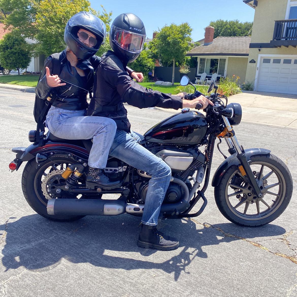 Of course we love to go on bike rides together! 😁🏍️