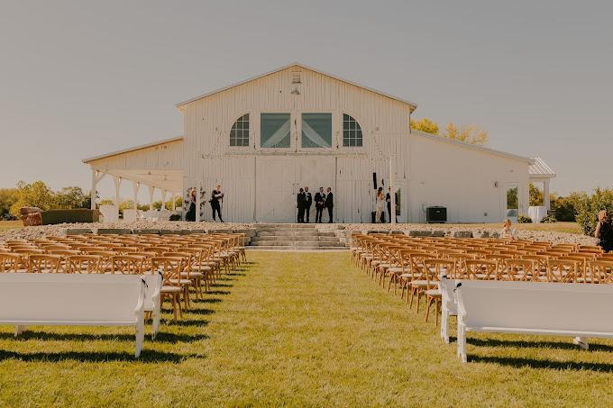 The Wedding Website of Amanda Faith Tippett and James Harper Burkeen