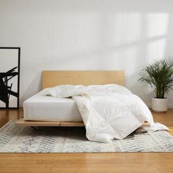 Lightweight Down Comforter | brooklinen