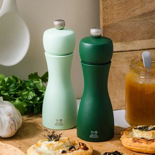 Tahiti Salt & Pepper Mill Duo