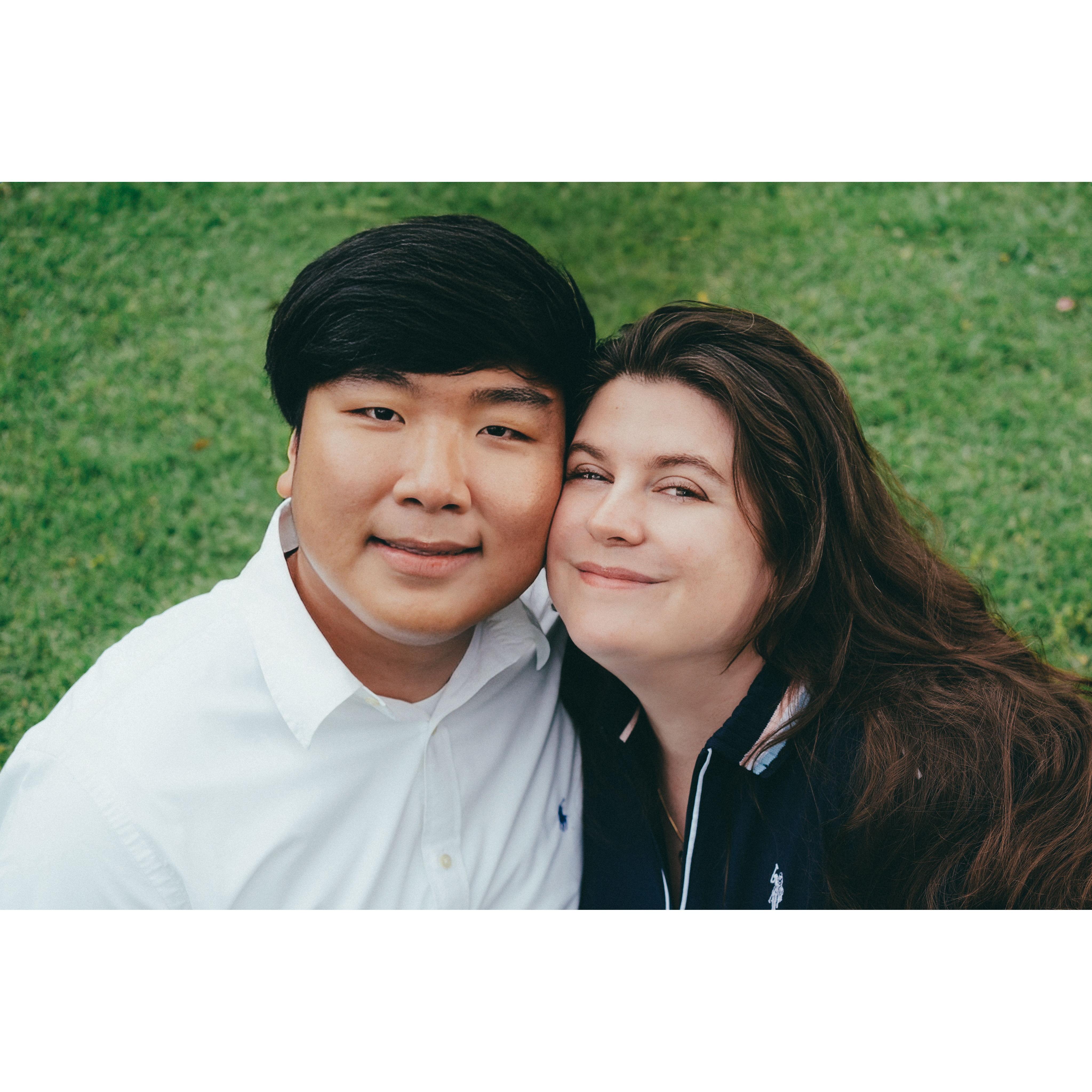 Jinhwan from South Korea and Jessica from South Florida met each other in Los Angeles.
한국에서 온 진환이와 플로리다에서 온 제시카는 로스앤젤레스에서 서로를 만났어요.