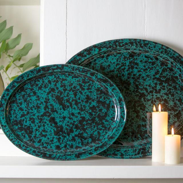 Bennington Pottery: Large Oval Platter in Glaze: Black on Green