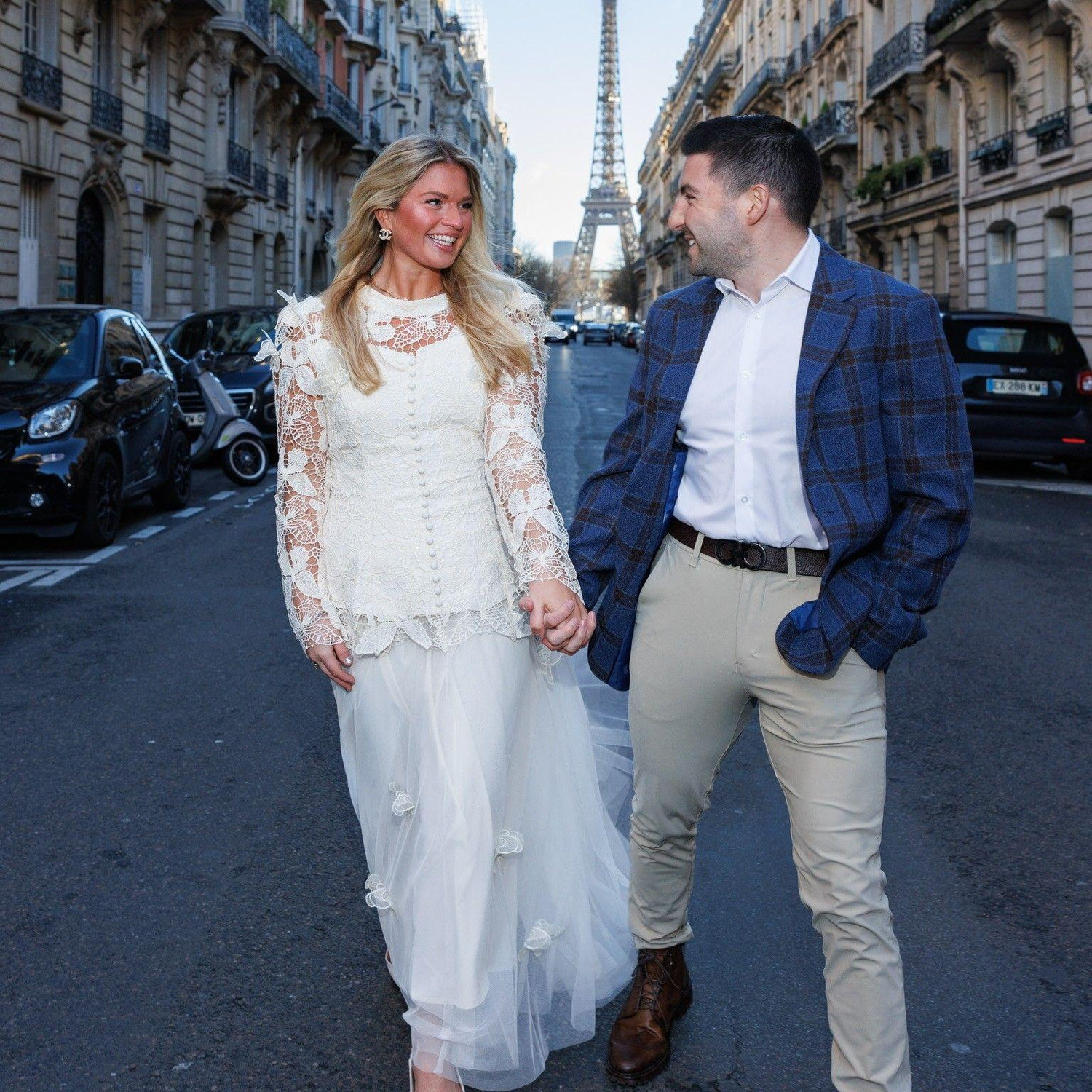Engagement photos in Paris - 2026