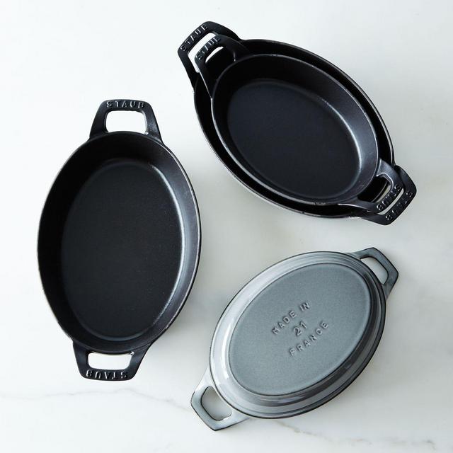 Staub Oval Roasting Dishes
