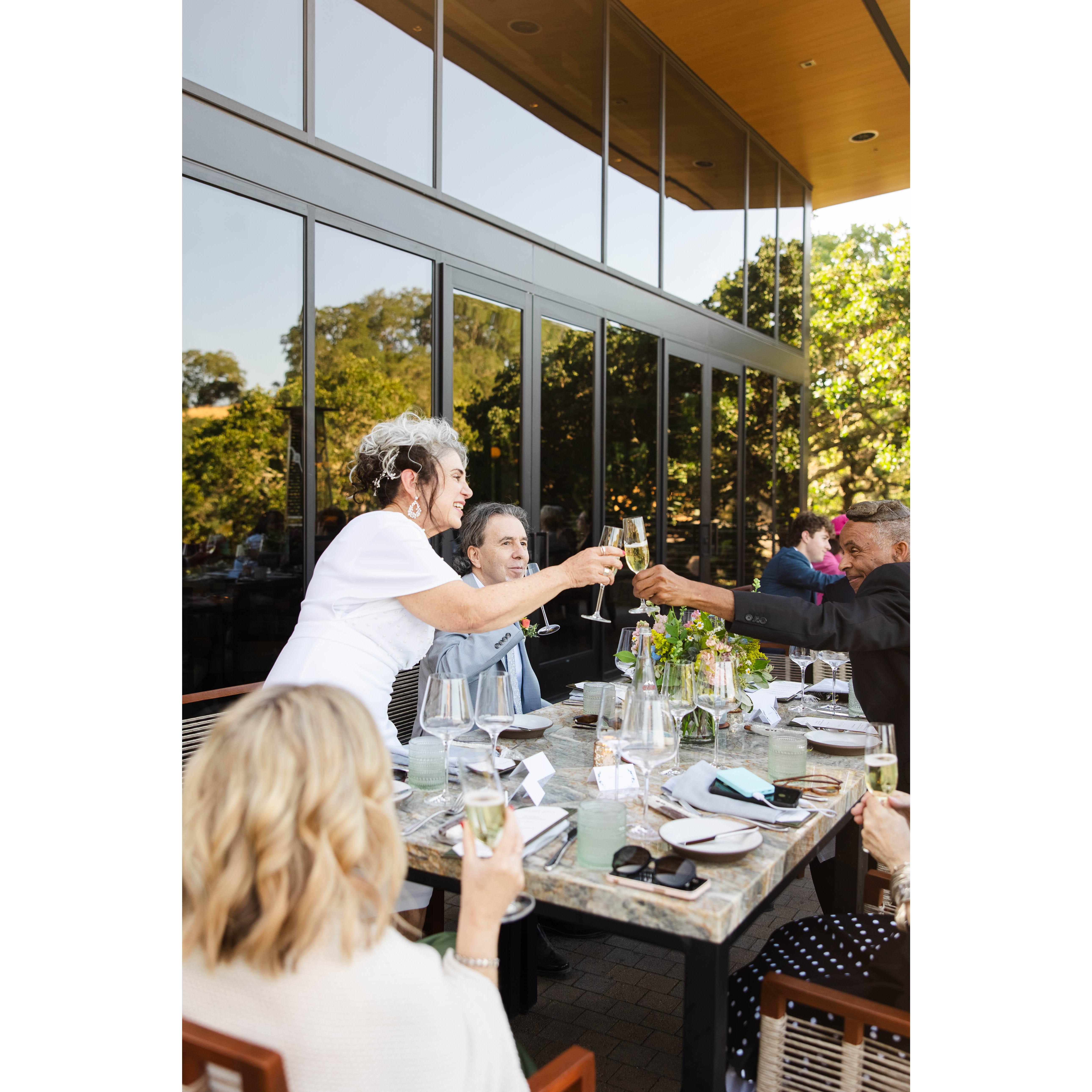 Bridal table toast