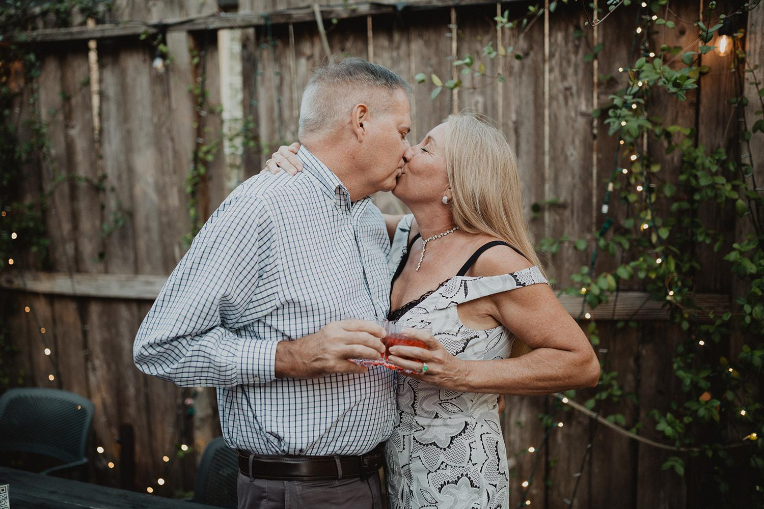 The Wedding Website of Glenda DeBellevue and Douglas King