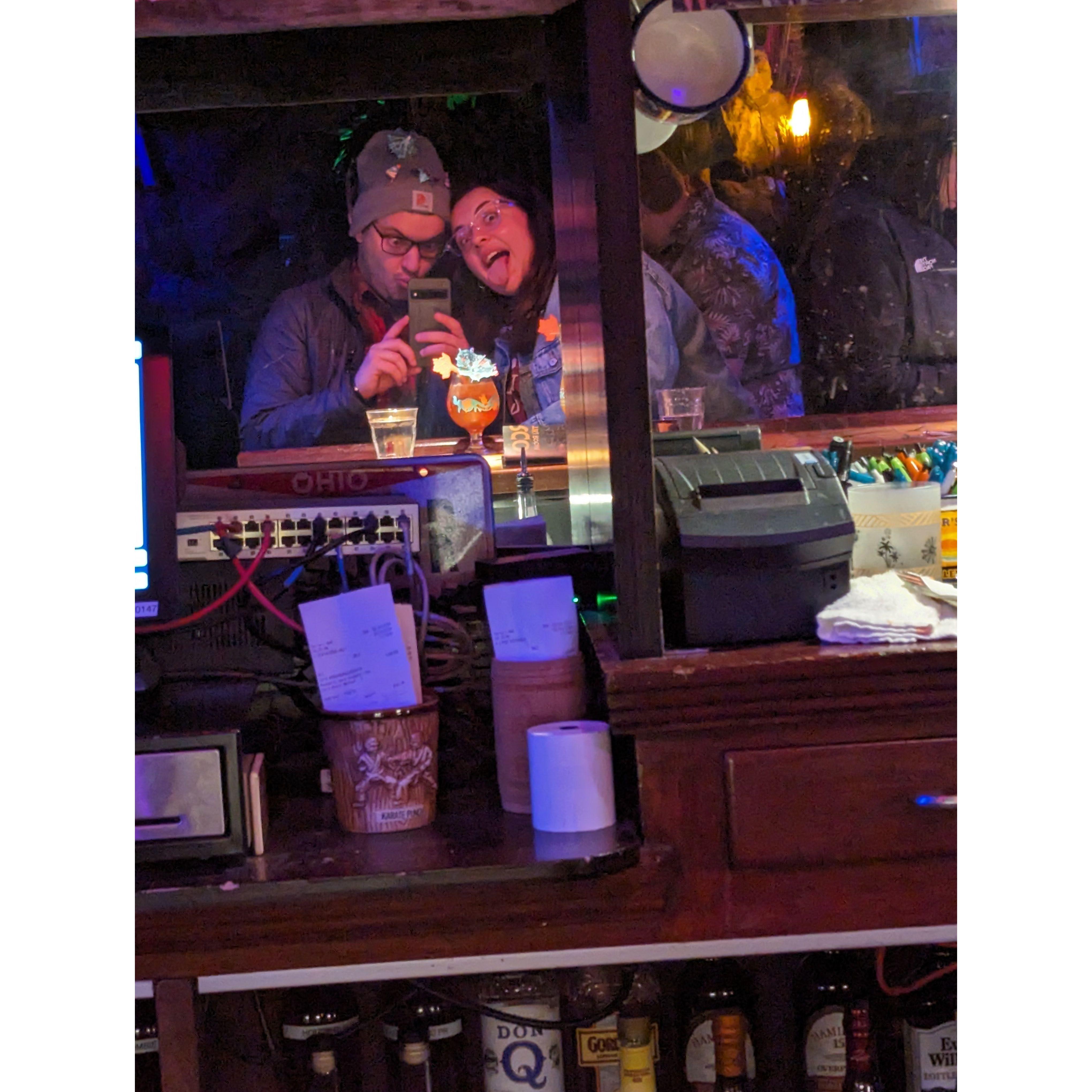 We love a good tiki bar drunk photo LOL!