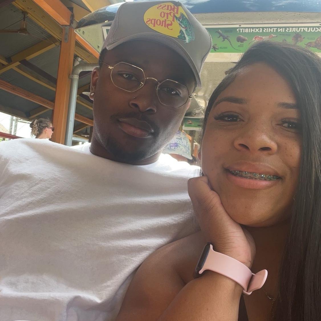 Our One Year Anniversary Zoo Date