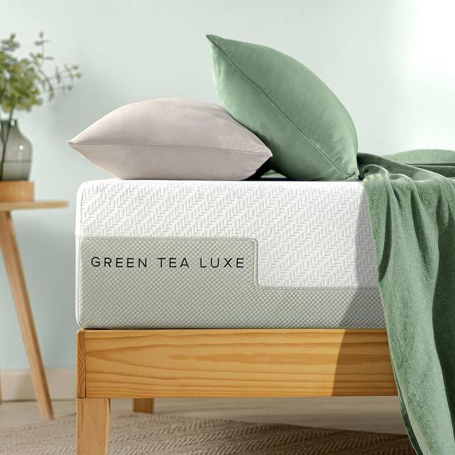 Zinus 14 Inch Green Tea Luxe Memory Foam Mattress, Pressure Relieving, CertiPUR-US Certified, Bed-in-a-Box, All-New, Made in USA, Queen, White