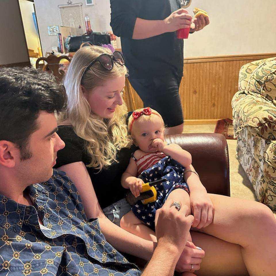 Haven met all ~37 of Jake's family members for the first time on this day. Good times!