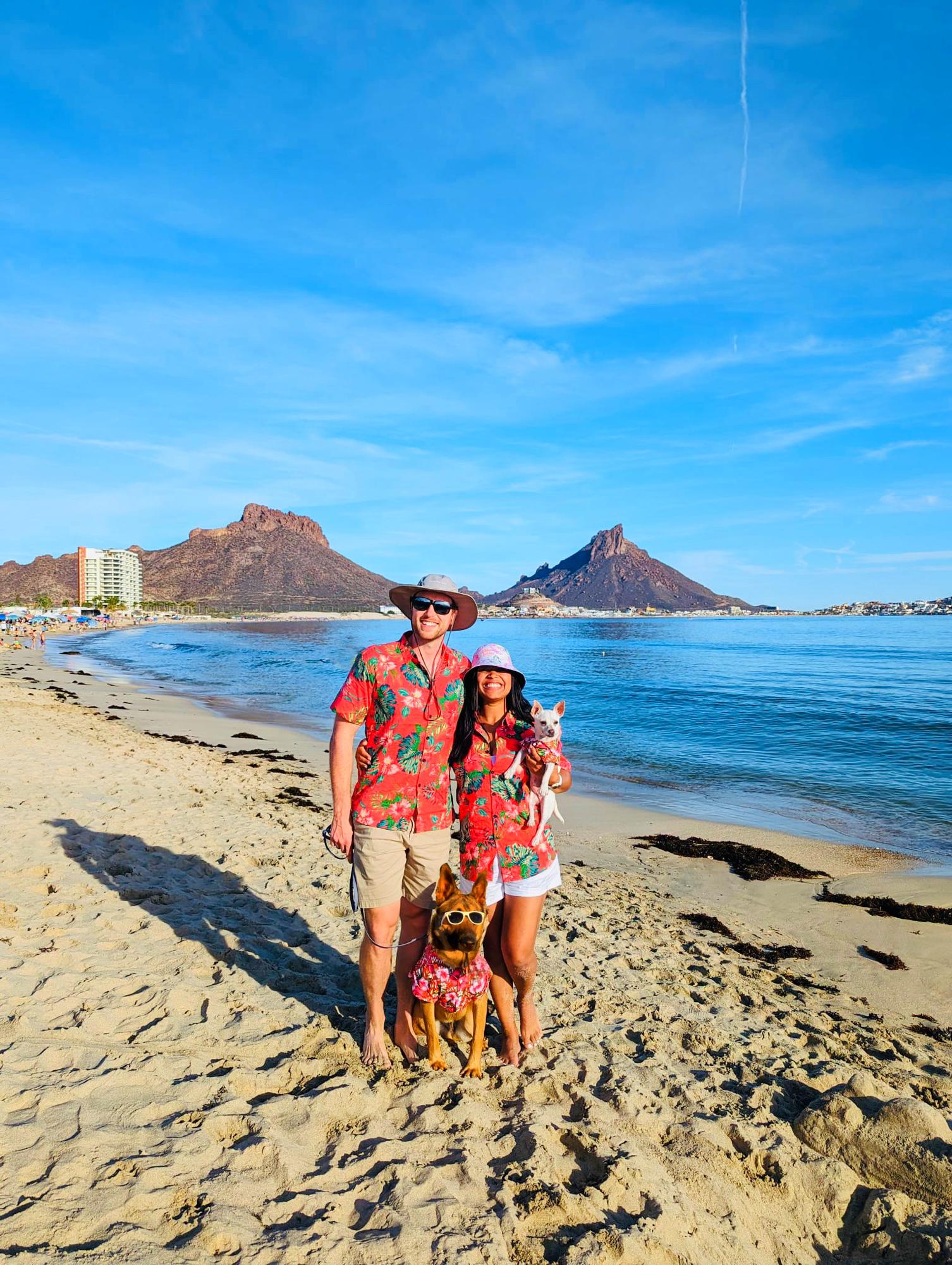 In our second road trip to Mexico we felt in love with this beach and decided we want to share the love we feel for this place with you all, so we choose it to celebrate our sunset ceremony 💛🧡