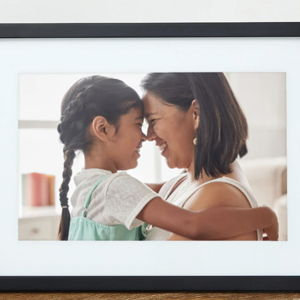 The Skylight Frame 10"