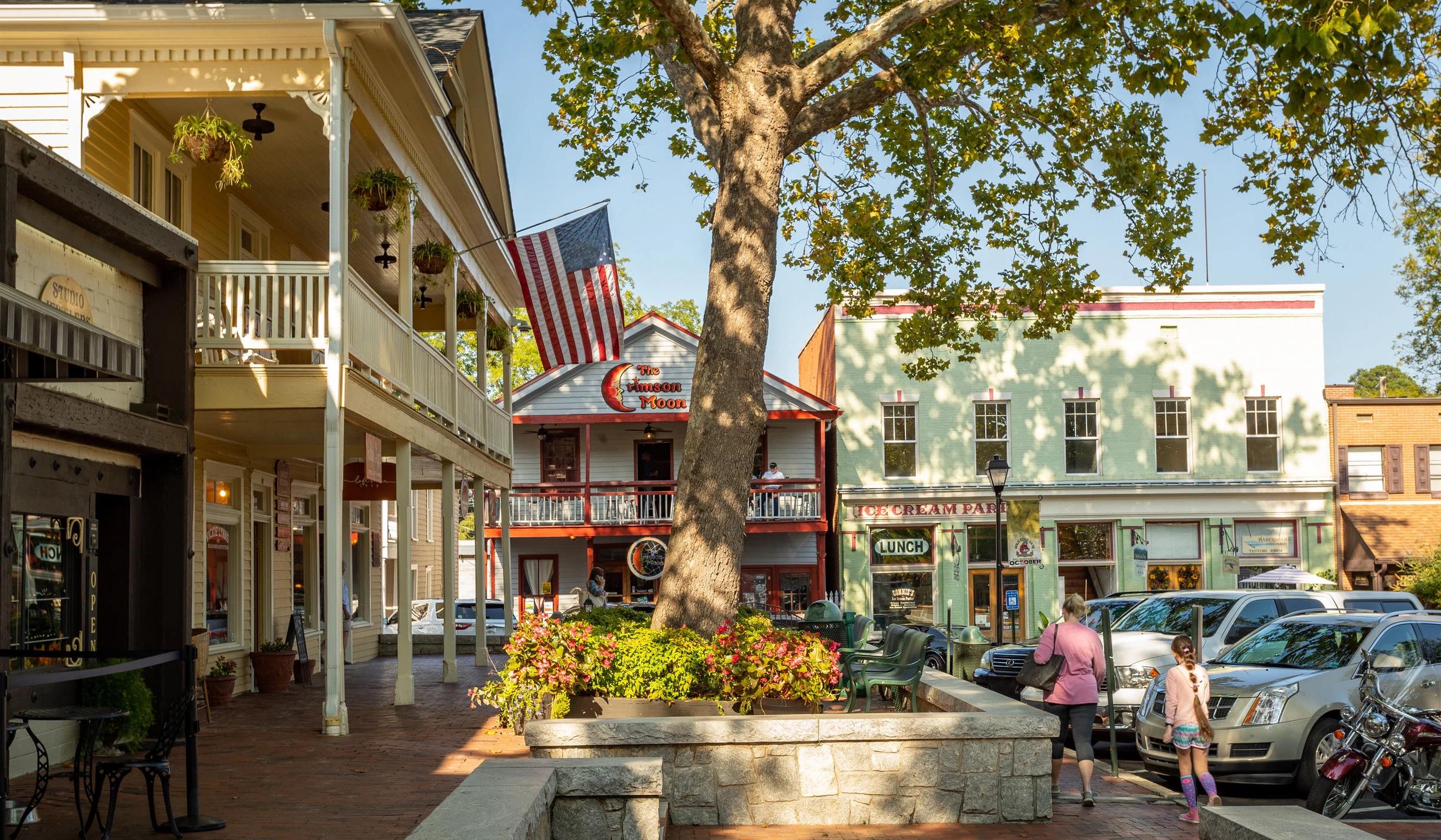 The Wedding Website of Kristin Victoria Briley and Gustavo Guimaraes Dantas De Siqueira