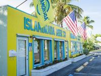 Have the BEST local craft beer at Islamorada Beer Company 🍻 (Friday Welcome Party location!)