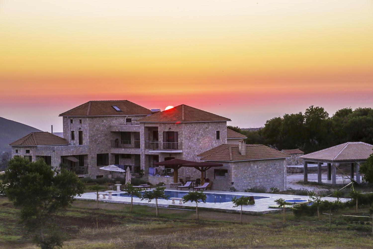 The Wedding Website of Amanda Bernards and Benjamin Allord