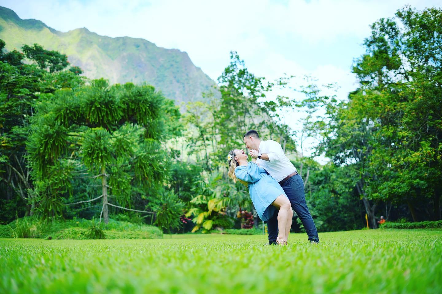 The Wedding Website of Sara Helfrich and Scott Holmes