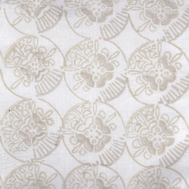 Sand Dollar Table Linens