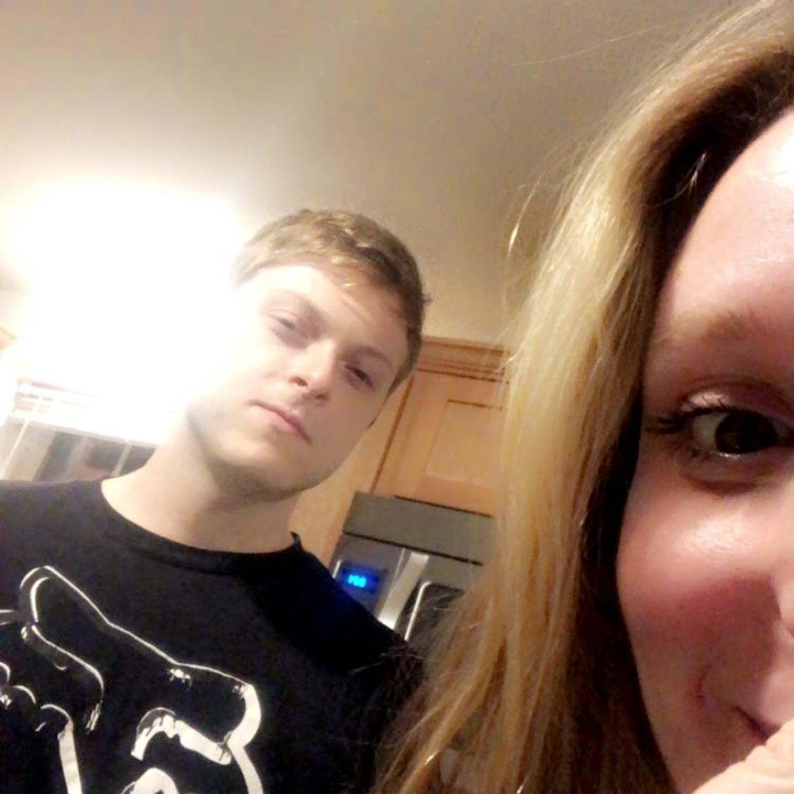 I know it’s not a great photo, but it’s the first photo of us together! Gotta love Snapchat 🤣📸