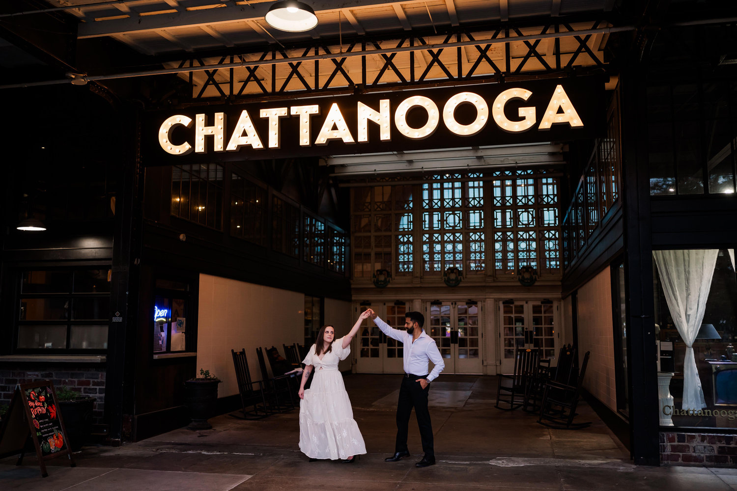The Wedding Website of Amanda Waldron and Roshan Gamage